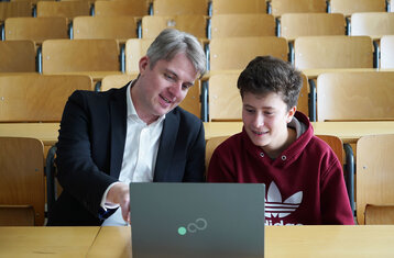 Symbolbild der beiden Beteiligten