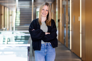 Photo of Lisa Schneider