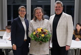 Die Rektorin, die scheidende Kanzlerin und der Hochschulratsvorsitzende