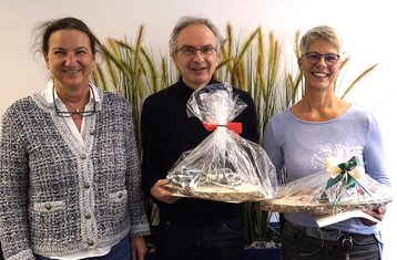 HFU-Kanzlerin Andrea Linke gratulierte Dr. Johannes Graf und Karola Fran