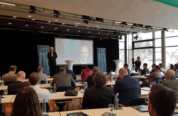 Prof. Dr. Martin Haimerl beim ersten Symposium "Daten statt raten"