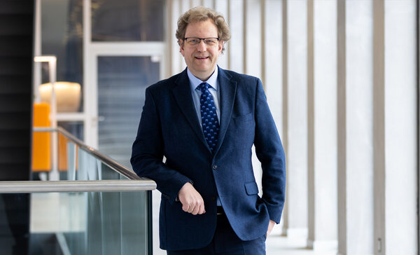 Prof. Dr. Mike Fornefett