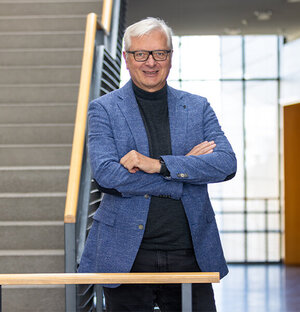 Prof. Dr. Wolf-Dietrich Schneider