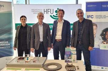 Das HFU Team am Stand