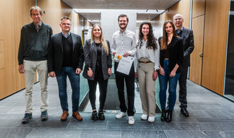 Ein Gruppenbild der im Text genannten Personen