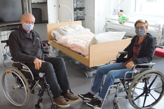 “Off to the lab” means “Off to bed” (I1514)