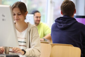 Apply now: computer science in Uni at School programme (I11095)