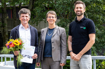 Dr. Georg Hettich, Dr. Alexandra Bormann and Thorsten Sc