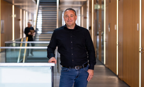 Prof. Dr. Volker Bucher