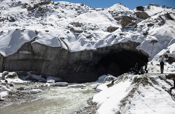 The glacier in the Himalayas from which the Ganges originates